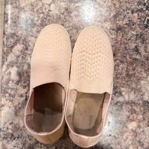 Sonoma Slip-On Knit Casual Shoes in Blush Pink